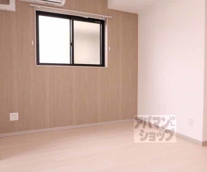 【ＬＥＩ梅小路】間取