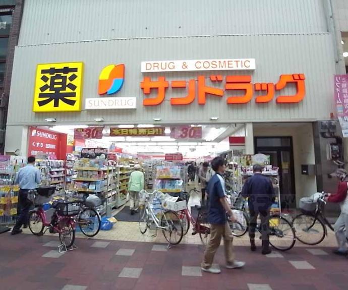 【羽束師貸家】