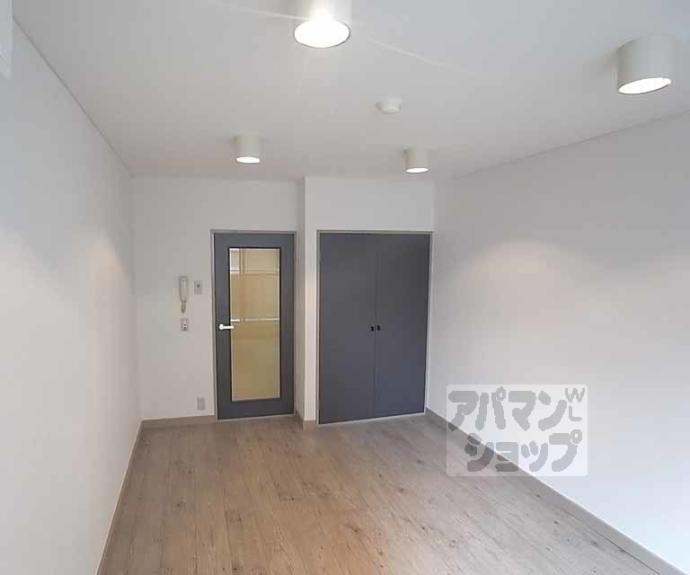 【エクセレント丸太町】間取