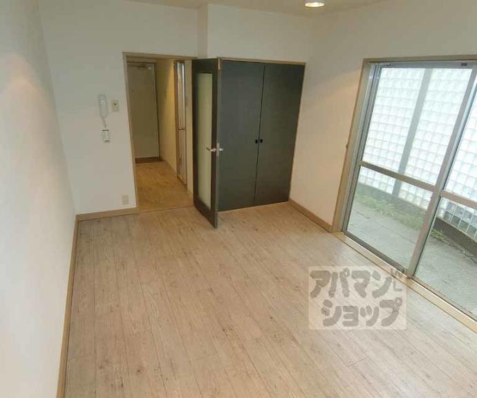 【エクセレント丸太町】間取