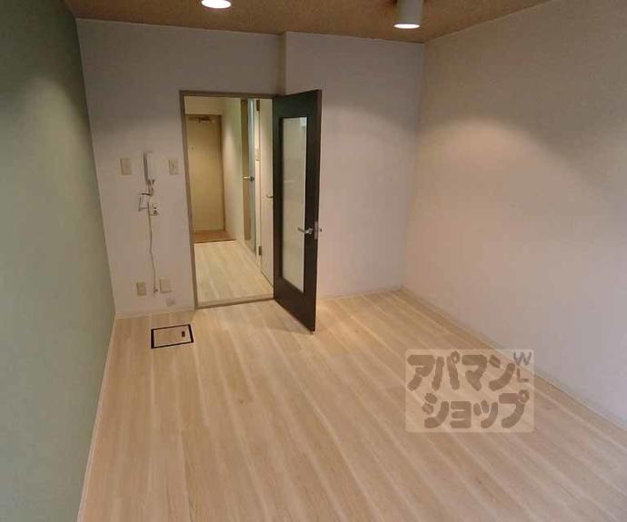 【エクセレント丸太町】間取