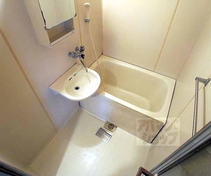 【ライオンズマンション四条大宮】間取