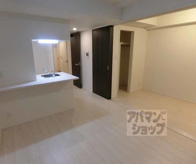 【レオンコンフォート西大路御池】間取