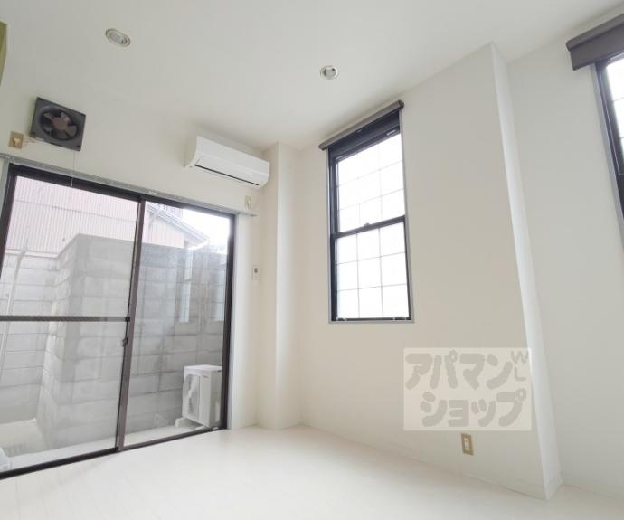 【アメリカンハウス二条】間取