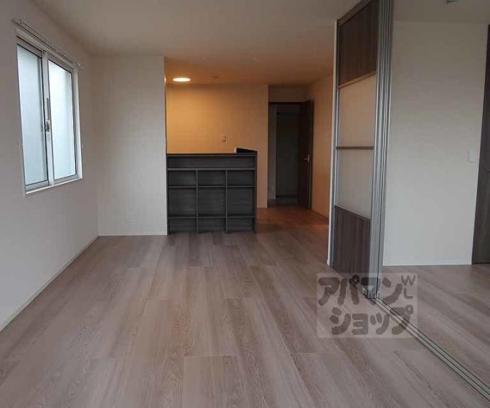 【Ｄ－ＲＯＯＭ殿城】間取