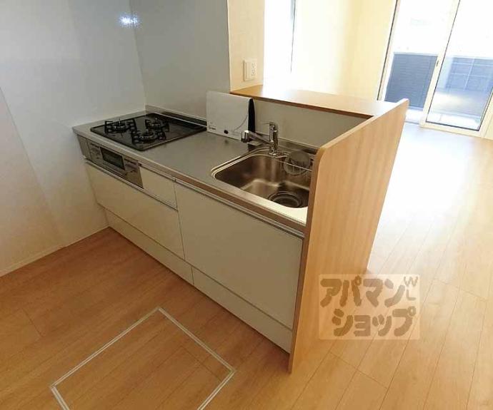 【Ｄ－ＲＯＯＭ葛野大路御池】間取