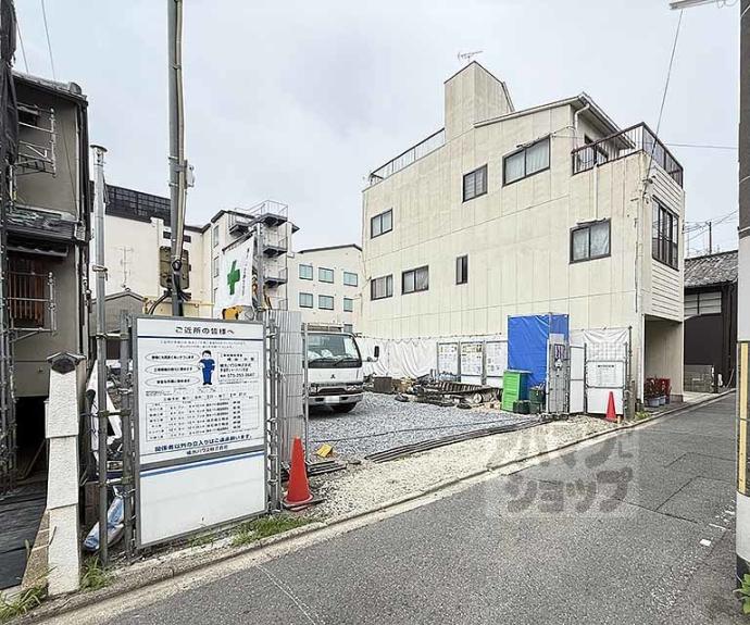 【ヴェスプッチ二条城】間取
