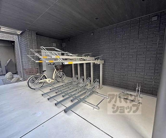 【ヴェスプッチ二条城】間取