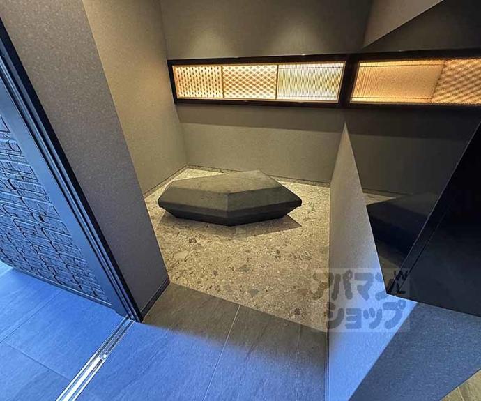 【ヴェスプッチ二条城】間取