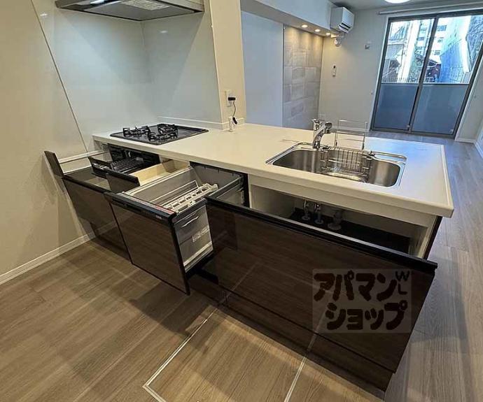 【ヴェスプッチ二条城】間取