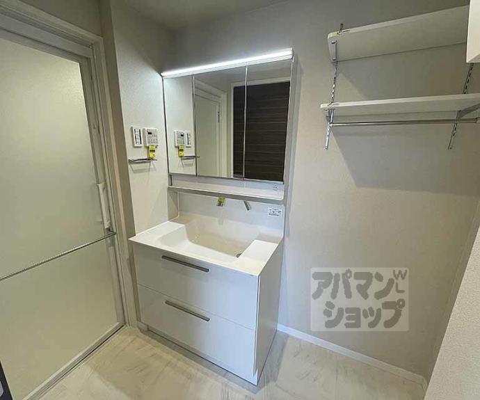 【ヴェスプッチ二条城】間取