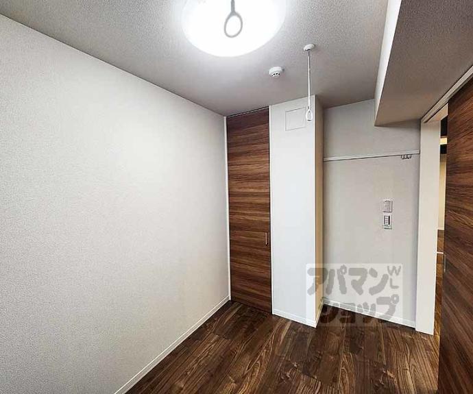 【シャーメゾン河原町荒神口】間取