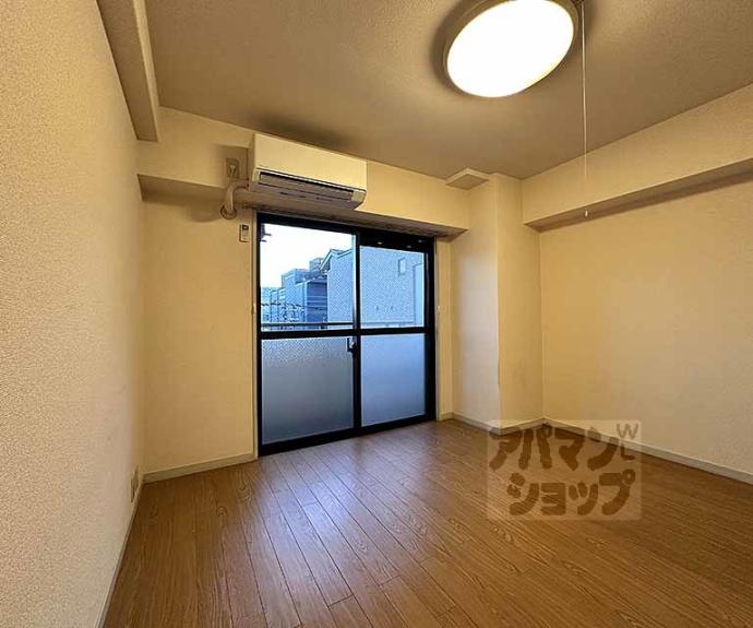 【ライオンズマンション四条烏丸】間取