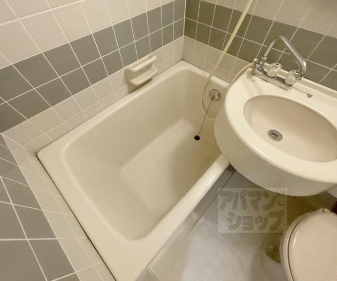 【ライオンズマンション四条烏丸】間取