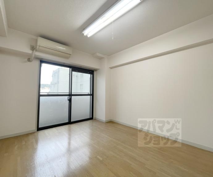 【ライオンズマンション四条烏丸】間取