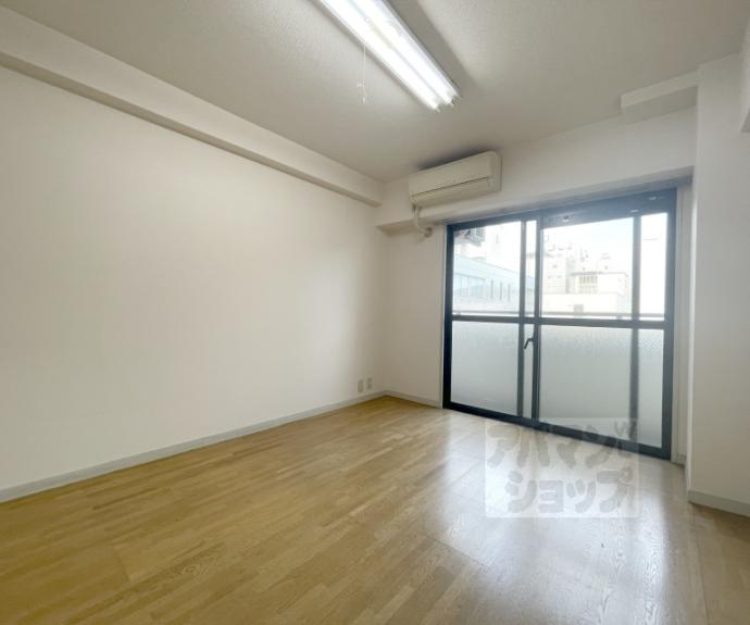 【ライオンズマンション四条烏丸】間取