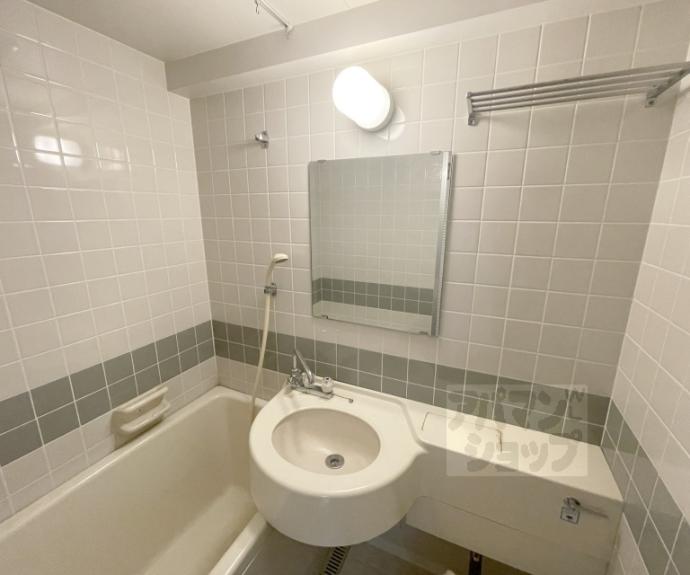 【ライオンズマンション四条烏丸】間取