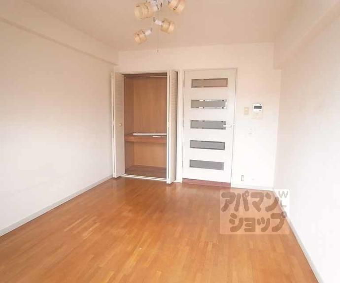 【ライオンズマンション四条烏丸】間取