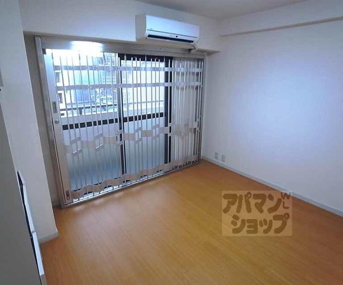 【ライオンズマンション四条烏丸】間取