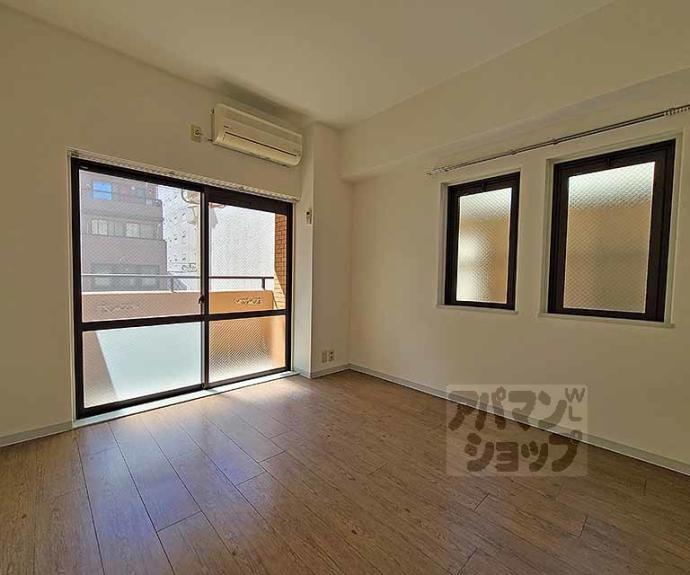 【ライオンズマンション東洞院】間取