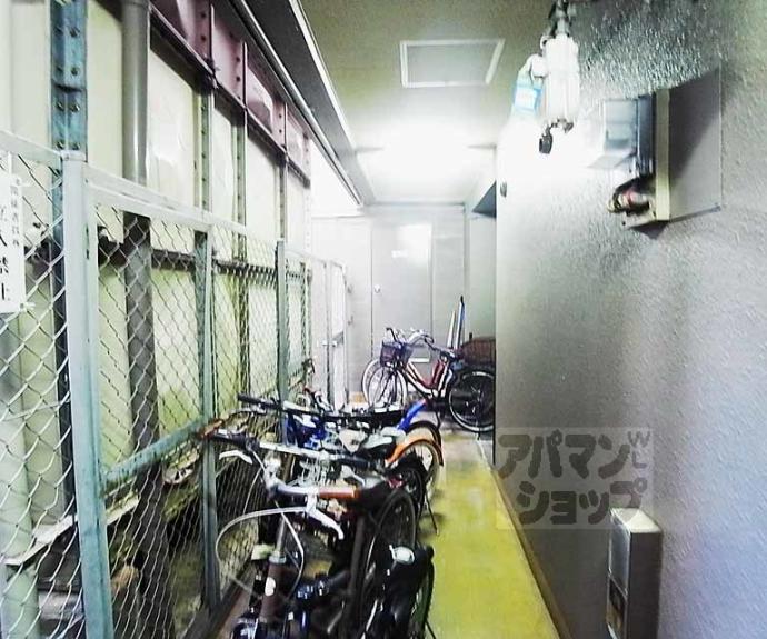 【エステート堀川】間取