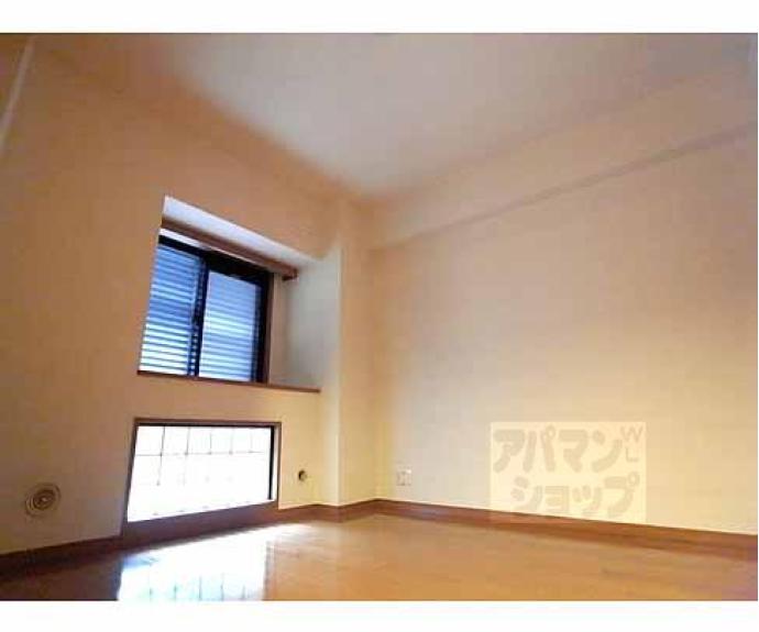 【リーガル京都烏丸五条通り】間取