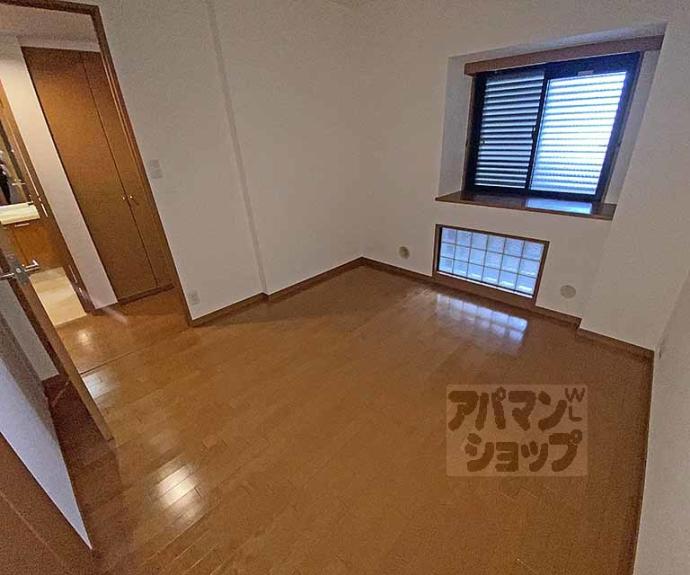 【リーガル京都烏丸五条通り】間取