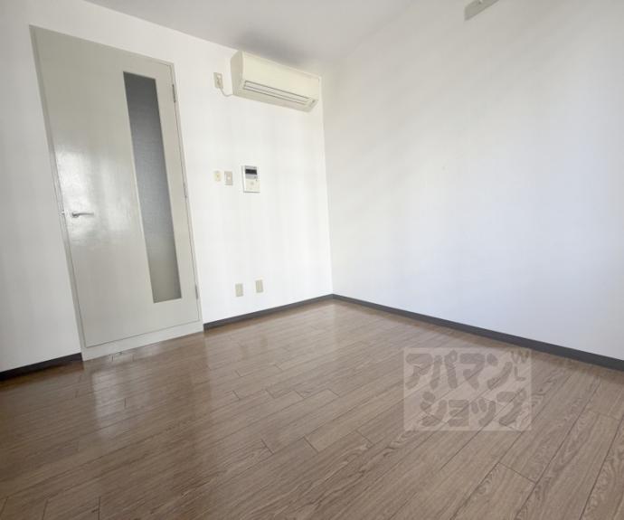 【ルピエ四条】間取