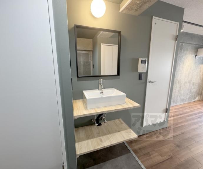 【デイスターアベニュー】