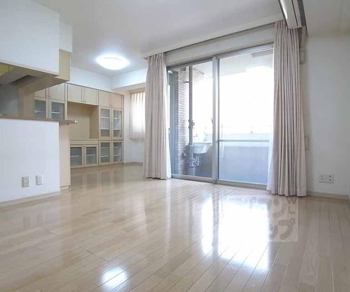 【ライオンズマンション烏丸通】間取