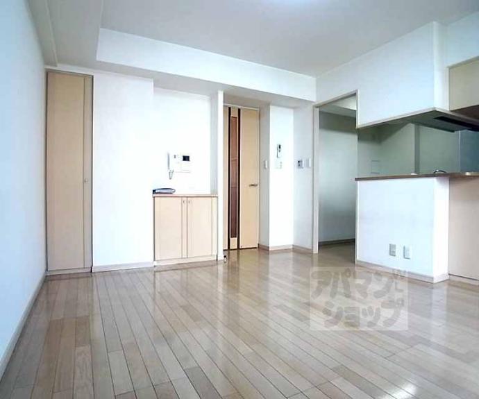 【ライオンズマンション烏丸通】間取