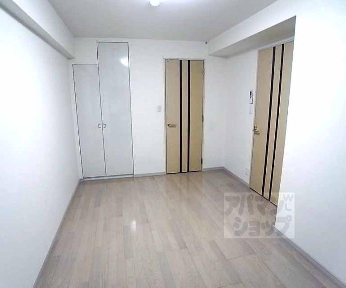 【ライオンズマンション烏丸通】間取