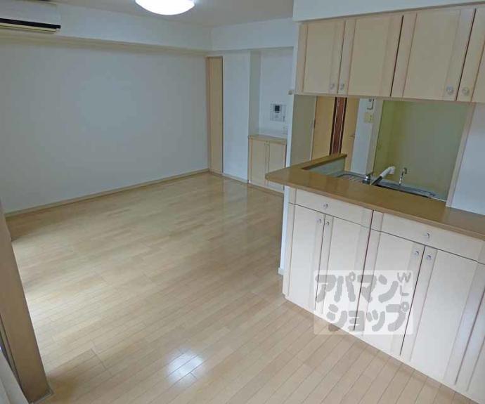 【ライオンズマンション烏丸通】間取