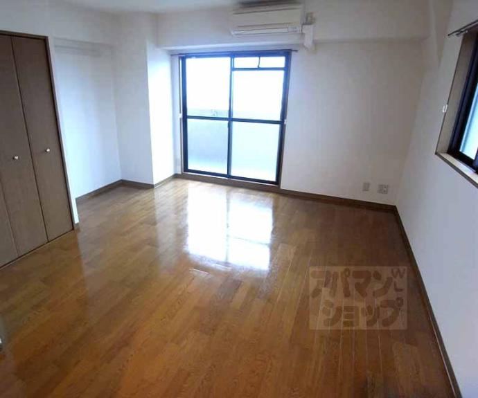 【リバティ四条烏丸】間取