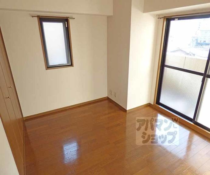 【リバティ四条烏丸】間取