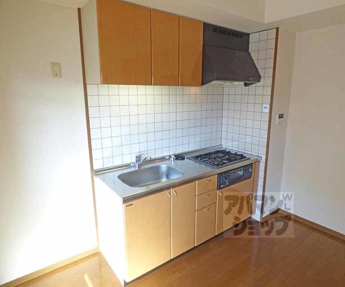 【リバティ四条烏丸】間取