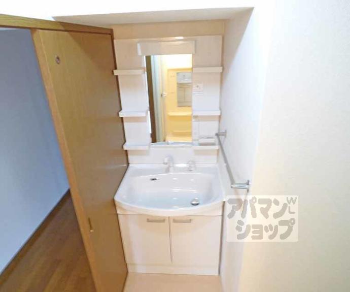 【リバティ四条烏丸】間取