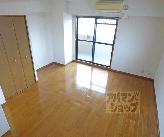 【リバティ四条烏丸】間取