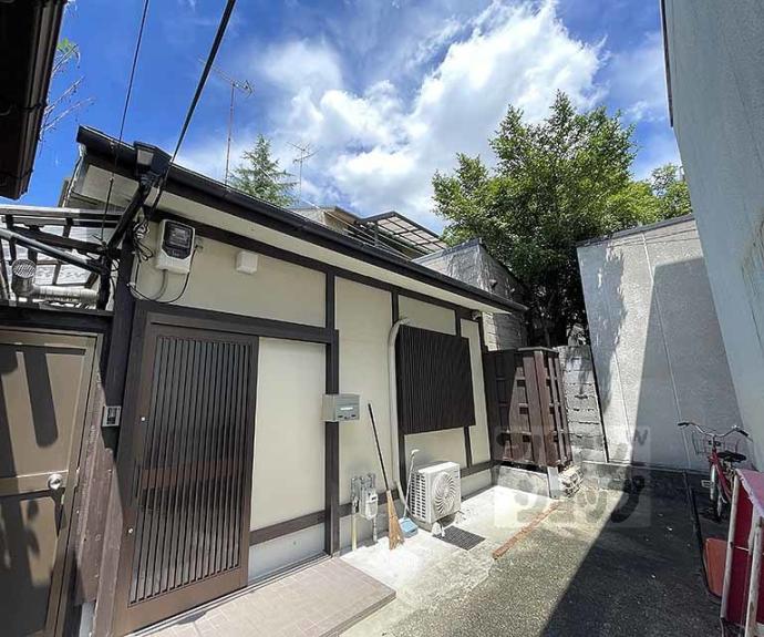 【上京区筋違橋町貸家】間取
