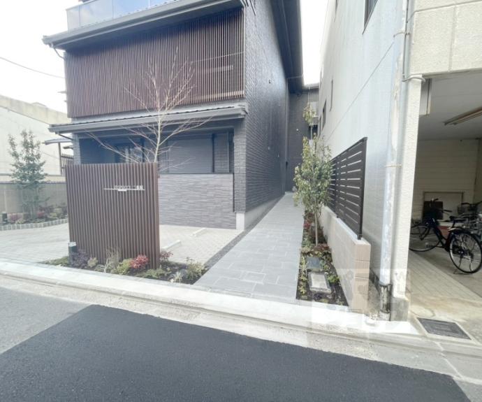 【ヴェスプッチ二条城】間取