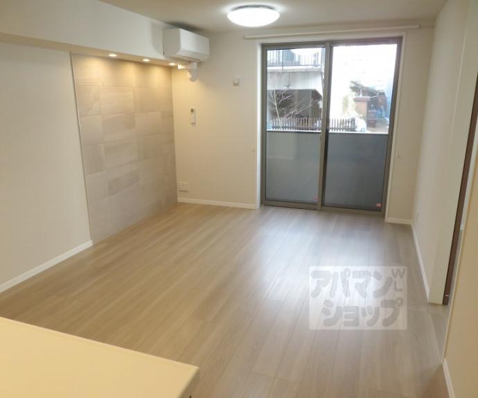 【ヴェスプッチ二条城】間取