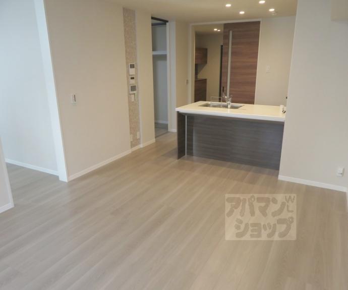 【ヴェスプッチ二条城】間取