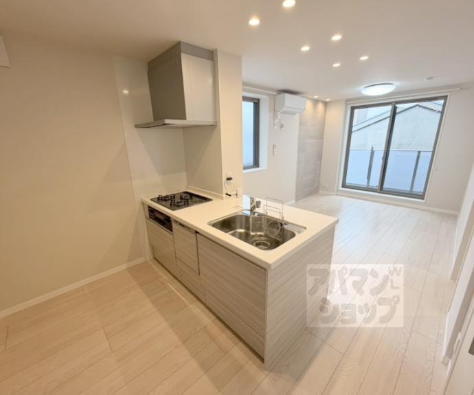 【ヴェスプッチ二条城】間取