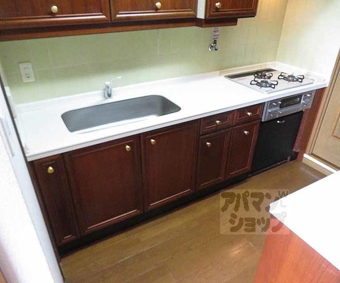 【メロディーハイム二条城】間取