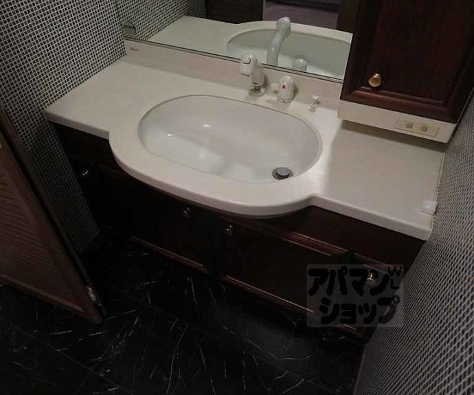 【メロディーハイム二条城】間取