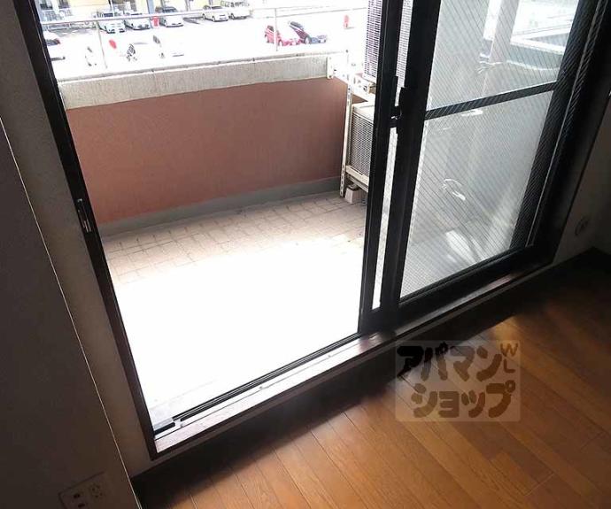 【メロディーハイム二条城】間取