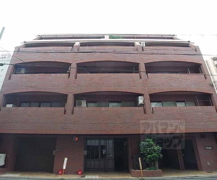 【シェモア御池衣棚】