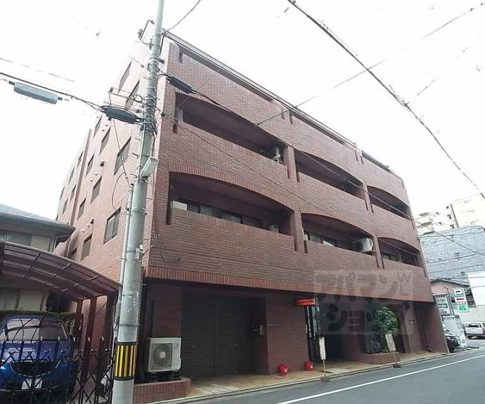 【シェモア御池衣棚】