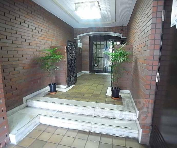 【シェモア御池衣棚】