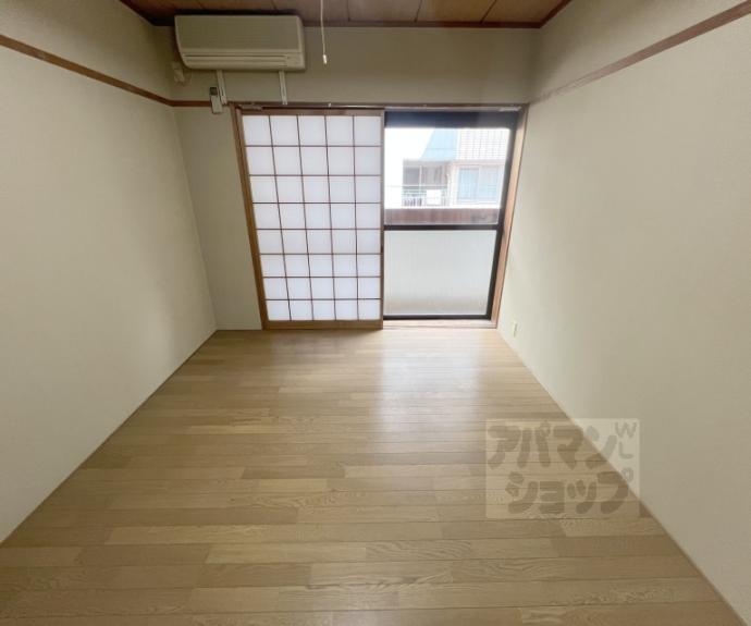 【シェモア御池衣棚】間取